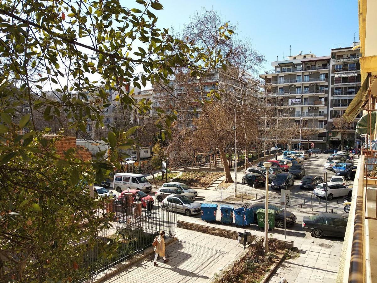 Metro Apartment Tesalonika Bagian luar foto